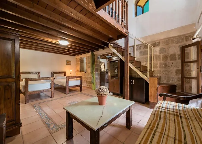 Secret Garden - Old Town