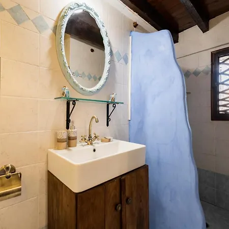 Secret Garden - Old Town Apartment Rhodes City